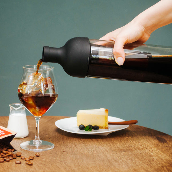 HARIO COLD BREW STEKLENICA, črna