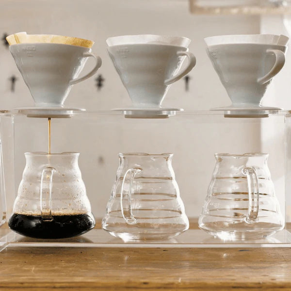 HARIO V60 DRIPPER - BEL-KERAMIČEN - coffeetime.si
